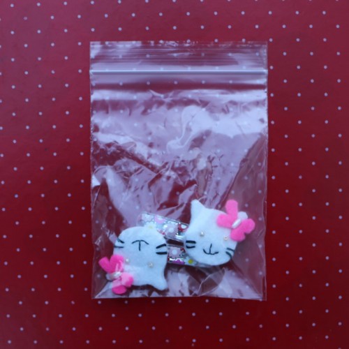 Hello kitty felt hair pins